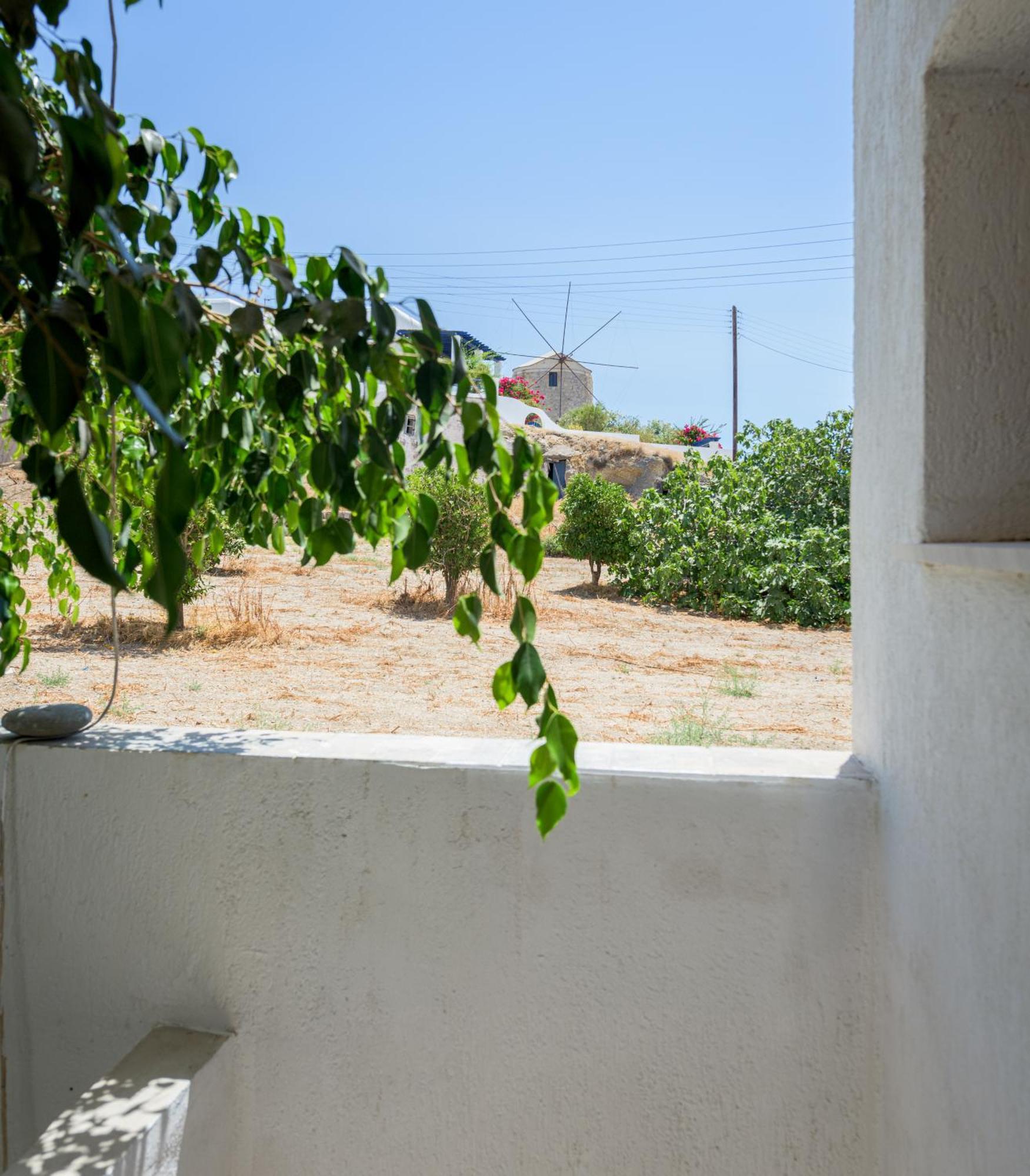 Hotel Anerousses Adamantas  Exteriér fotografie